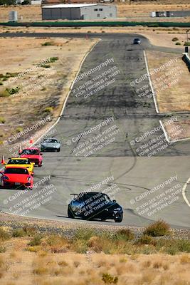 media/Oct-18-2025-Extreme Speed (Sat) [[d6d7e1fef1]]/Group 3 Purple/Session 3 (Turn 1)/